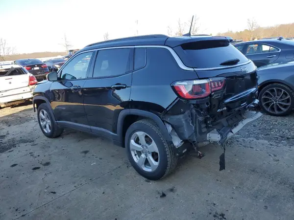 3C4NJDBB4JT222389 2018 JEEP COMPASS - Image 2