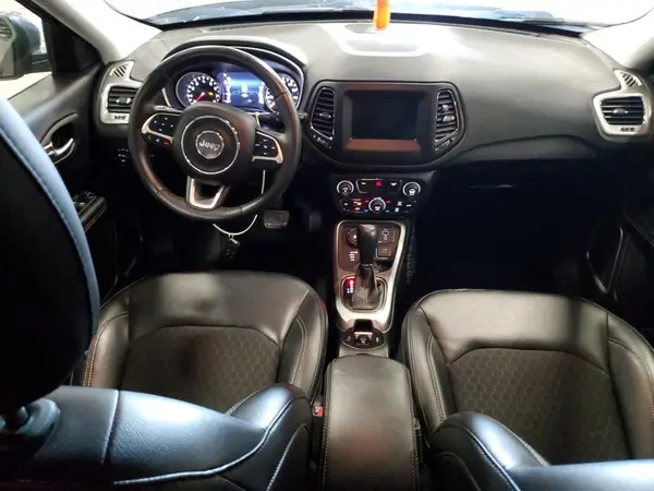 3C4NJDBB4JT222943 2018 JEEP COMPASS - Image 8