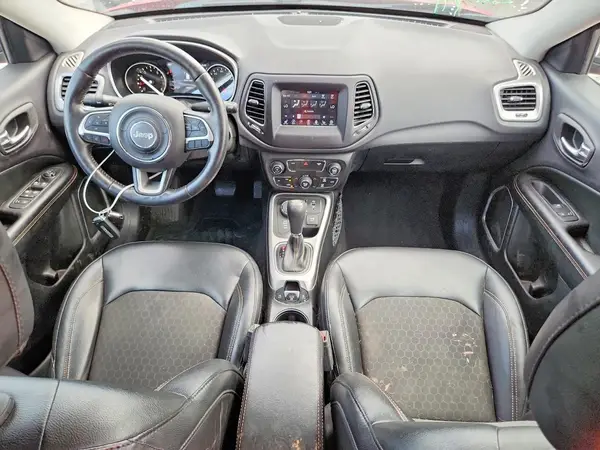 3C4NJDBB4JT223557 2018 JEEP COMPASS - Image 8