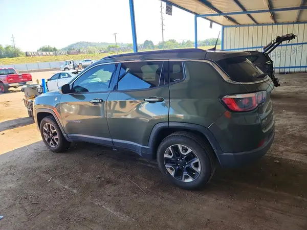 3C4NJDBB4JT231366 2018 JEEP COMPASS - Image 2