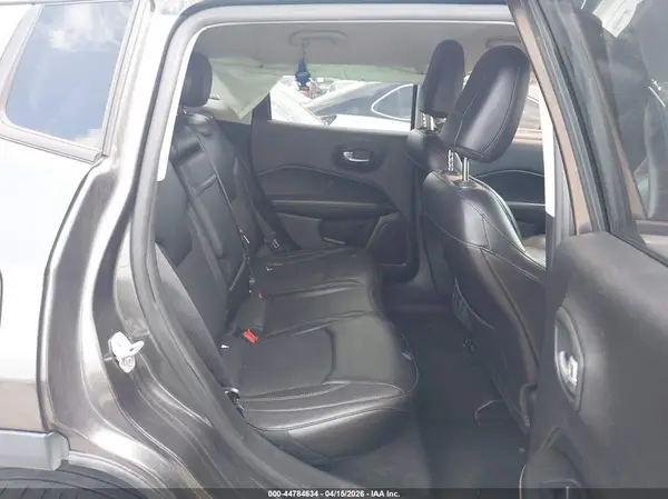3C4NJDBB4JT235191 2018 JEEP COMPASS - Image 8