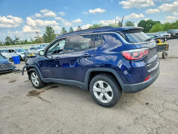 3C4NJDBB4JT239547 2018 JEEP COMPASS - Image 2