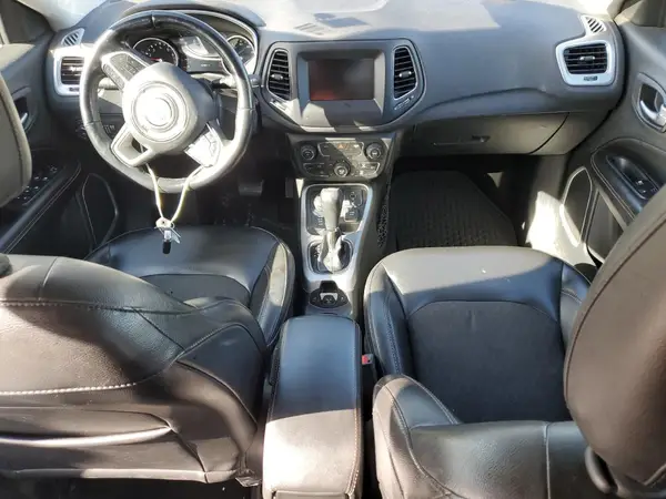 3C4NJDBB4JT251634 2018 JEEP COMPASS - Image 8