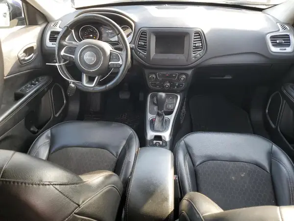 3C4NJDBB4JT253027 2018 JEEP COMPASS - Image 8
