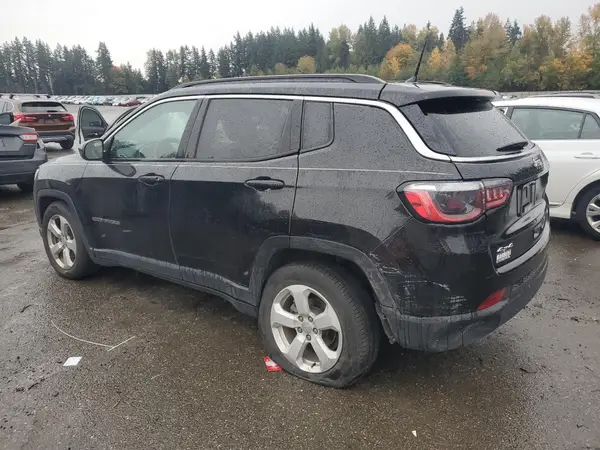 3C4NJDBB4JT254730 2018 JEEP COMPASS - Image 2
