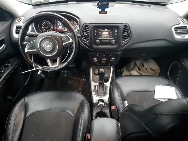 3C4NJDBB4JT254730 2018 JEEP COMPASS - Image 8