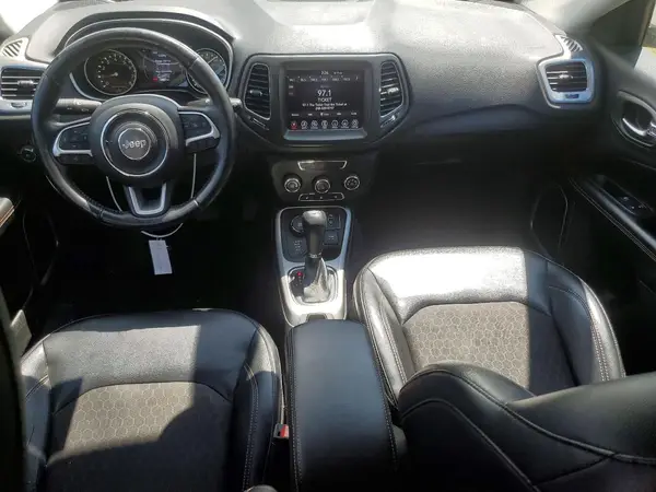 3C4NJDBB4JT261483 2018 JEEP COMPASS - Image 8