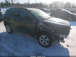 3C4NJDBB4JT262228 2018 JEEP COMPASS
