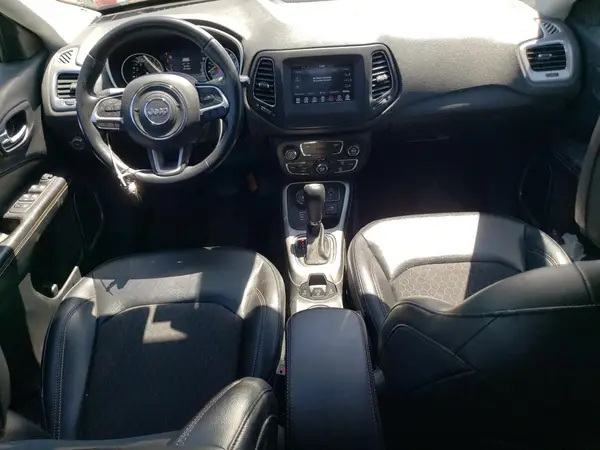3C4NJDBB4JT262486 2018 JEEP COMPASS - Image 8