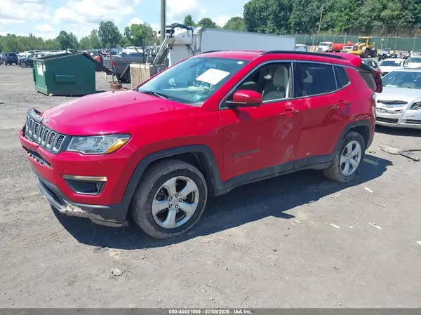 3C4NJDBB4JT270443 2018 JEEP COMPASS - Image 2