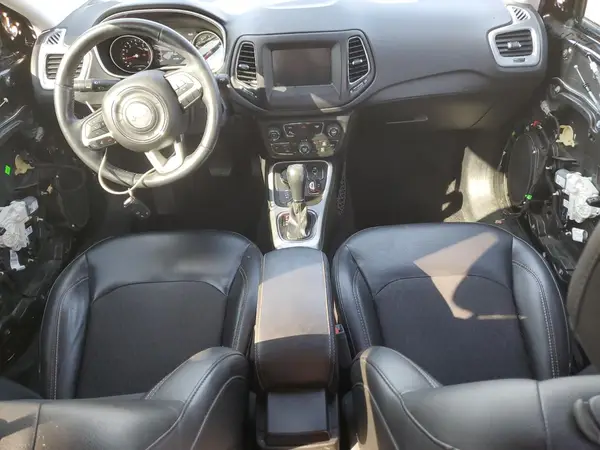 3C4NJDBB4JT283726 2018 JEEP COMPASS - Image 8