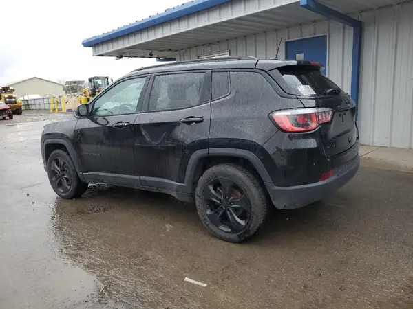 3C4NJDBB4JT299201 2018 JEEP COMPASS - Image 2