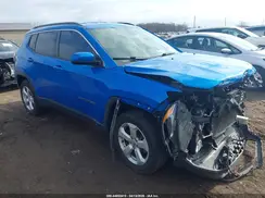 3C4NJDBB4JT308236 2018 JEEP COMPASS