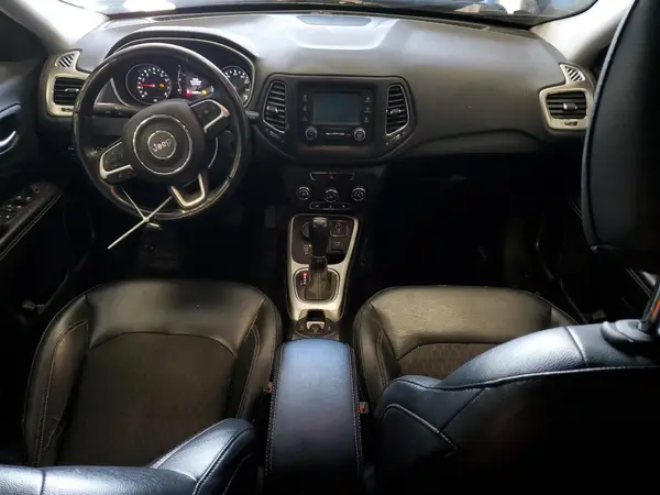 3C4NJDBB4JT314313 2018 JEEP COMPASS - Image 8