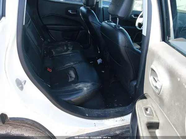 3C4NJDBB4JT314599 2018 JEEP COMPASS - Image 8