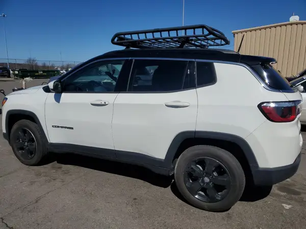 3C4NJDBB4JT316367 2018 JEEP COMPASS - Image 2