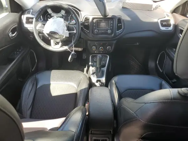 3C4NJDBB4JT316367 2018 JEEP COMPASS - Image 8