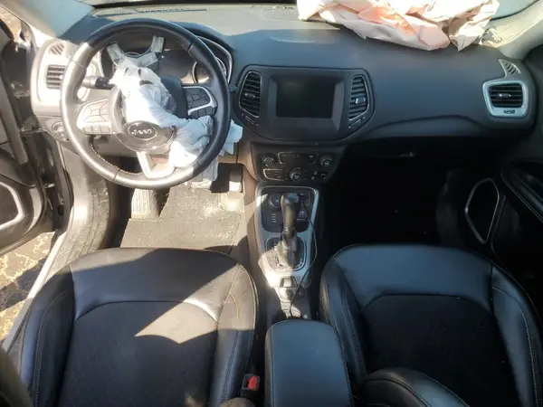 3C4NJDBB4JT349675 2018 JEEP COMPASS - Image 8