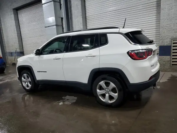3C4NJDBB4JT350261 2018 JEEP COMPASS - Image 2