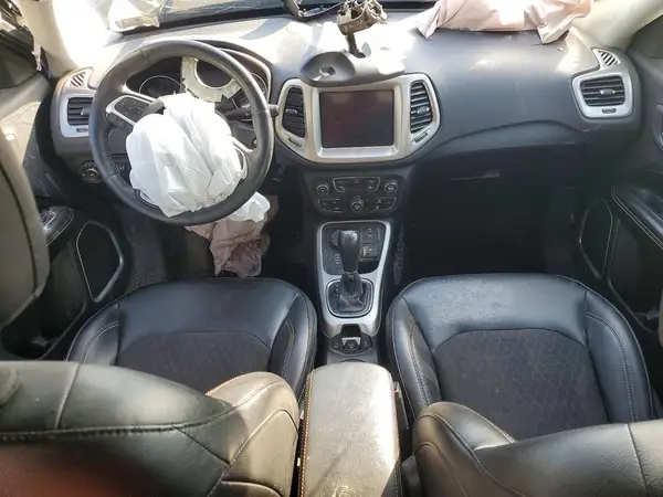 3C4NJDBB4JT359705 2018 JEEP COMPASS - Image 8