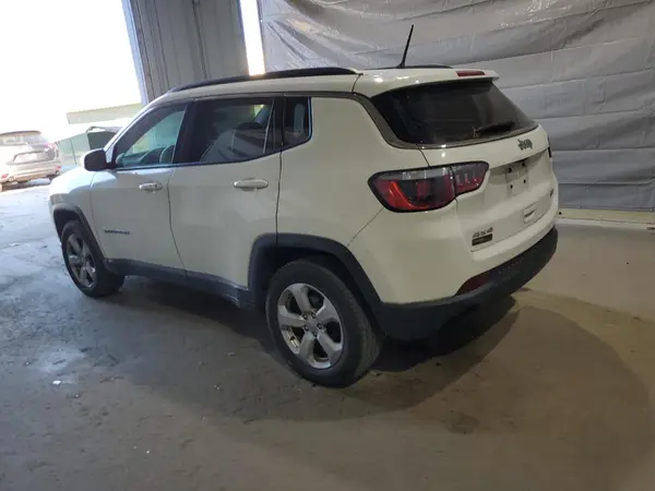 3C4NJDBB4JT360868 2018 JEEP COMPASS - Image 2