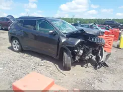 3C4NJDBB4JT361986 2018 JEEP COMPASS