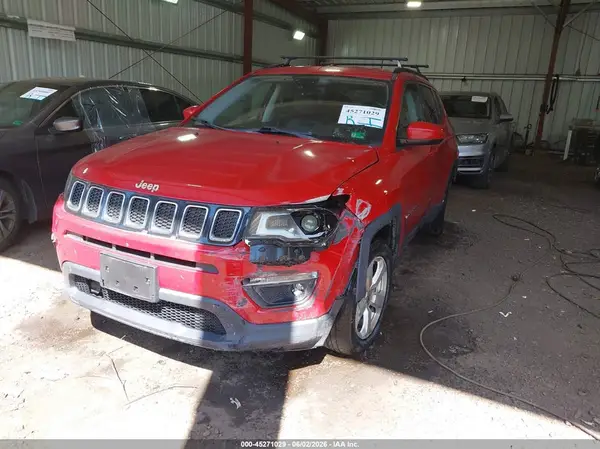 3C4NJDBB4JT362068 2018 JEEP COMPASS - Image 2