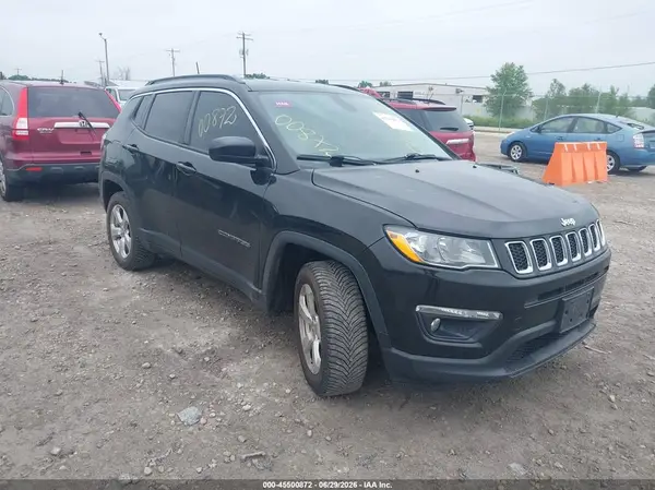 3C4NJDBB4JT362409 2018 JEEP COMPASS - Image 1