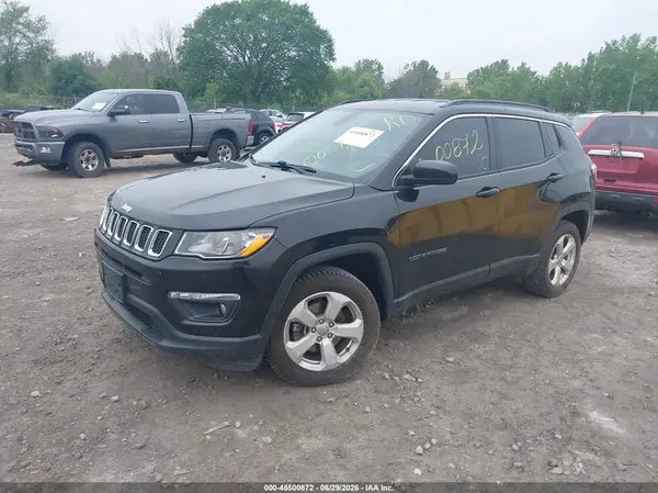 3C4NJDBB4JT362409 2018 JEEP COMPASS - Image 2