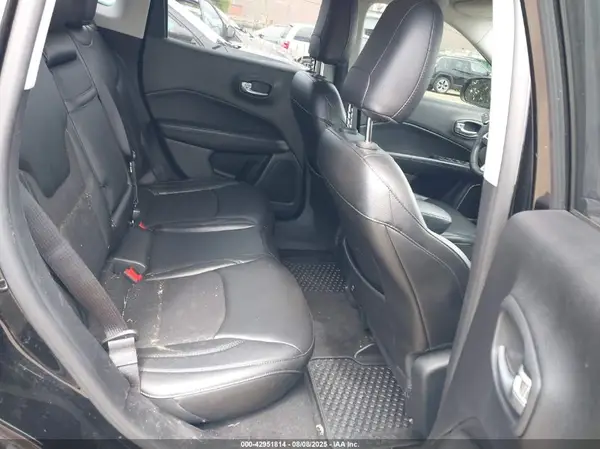 3C4NJDBB4JT394857 2018 JEEP COMPASS - Image 8