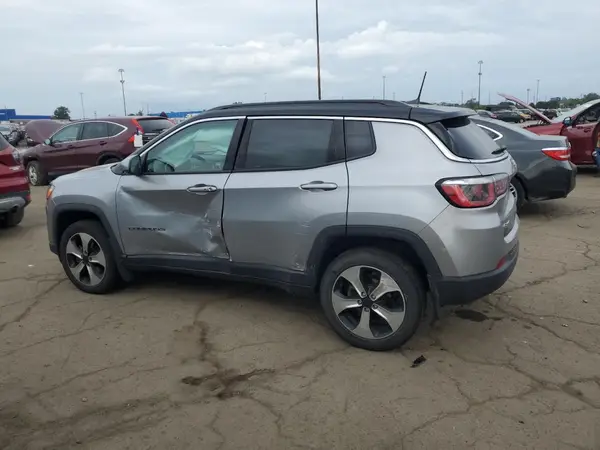 3C4NJDBB4JT396429 2018 JEEP COMPASS - Image 2