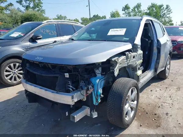 3C4NJDBB4JT397872 2018 JEEP COMPASS - Image 2