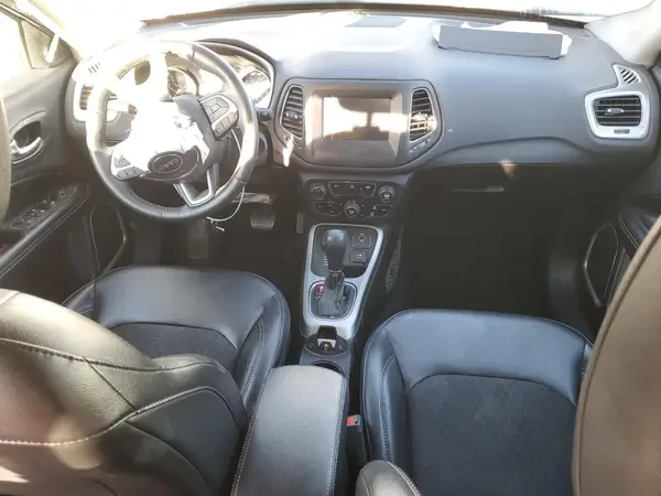 3C4NJDBB4JT418445 2018 JEEP COMPASS - Image 8