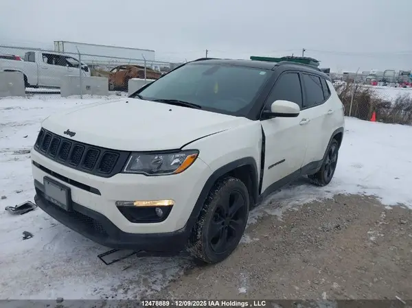 3C4NJDBB4JT453535 2018 JEEP COMPASS - Image 2