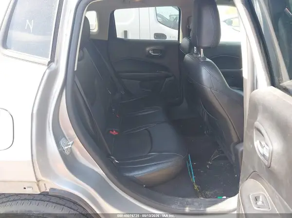 3C4NJDBB4JT456211 2018 JEEP COMPASS - Image 8