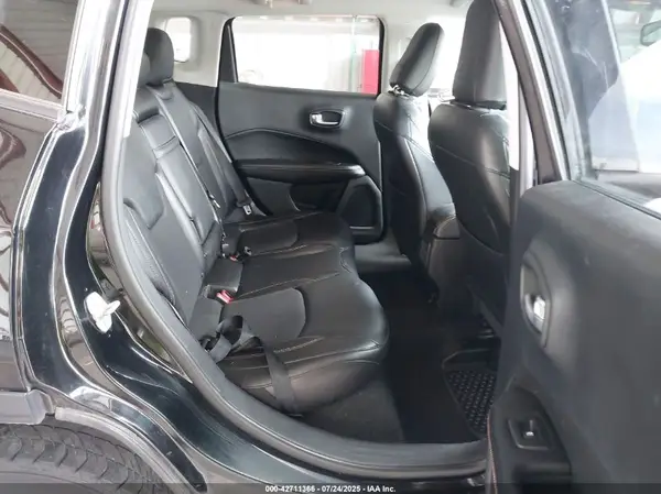 3C4NJDBB4JT457018 2018 JEEP COMPASS - Image 8