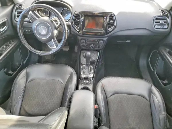 3C4NJDBB4JT458301 2018 JEEP COMPASS - Image 8