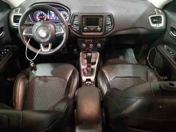 3C4NJDBB4JT470464 2018 JEEP COMPASS - Image 8