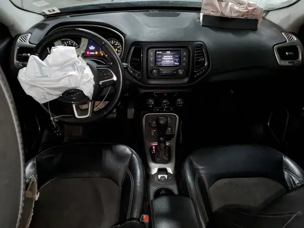3C4NJDBB4JT482291 2018 JEEP COMPASS - Image 8