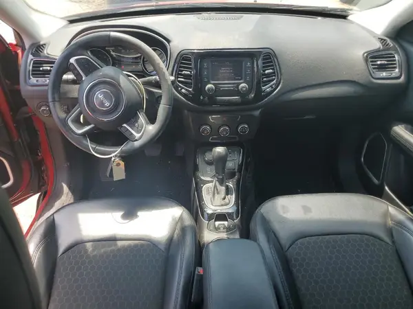 3C4NJDBB4JT483182 2018 JEEP COMPASS - Image 8