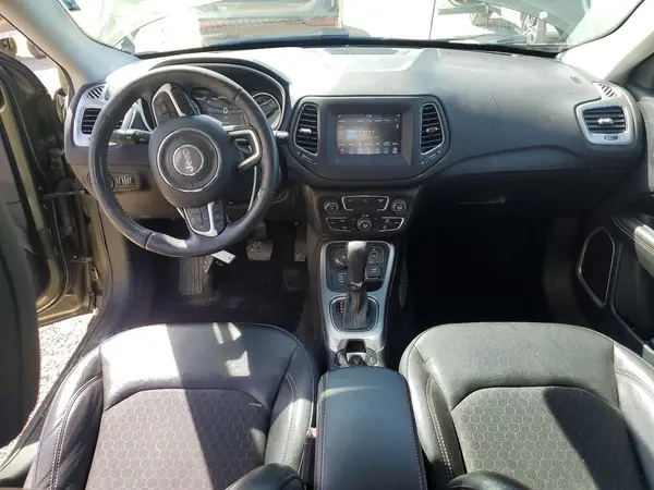 3C4NJDBB4JT483246 2018 JEEP COMPASS - Image 8