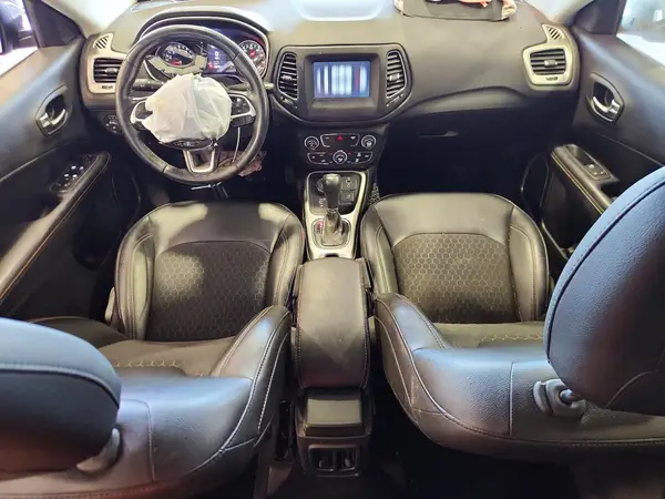 3C4NJDBB4KT592758 2019 JEEP COMPASS - Image 8