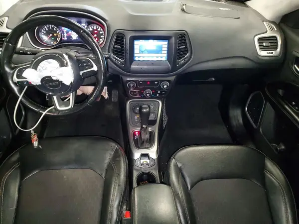3C4NJDBB4KT593215 2019 JEEP COMPASS - Image 8