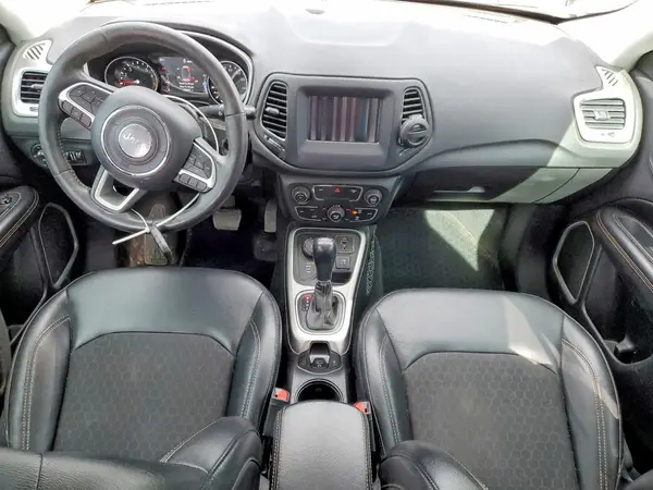 3C4NJDBB4KT593604 2019 JEEP COMPASS - Image 8