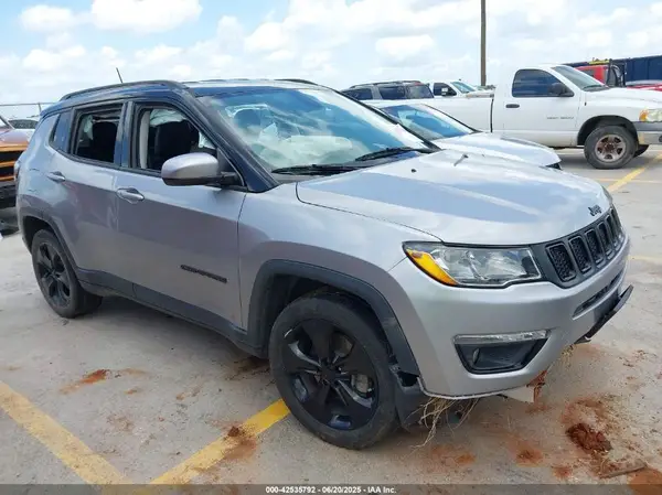 3C4NJDBB4KT595045 2019 JEEP COMPASS - Image 1