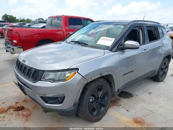 3C4NJDBB4KT595045 2019 JEEP COMPASS - Image 2