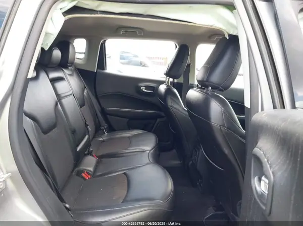 3C4NJDBB4KT595045 2019 JEEP COMPASS - Image 8