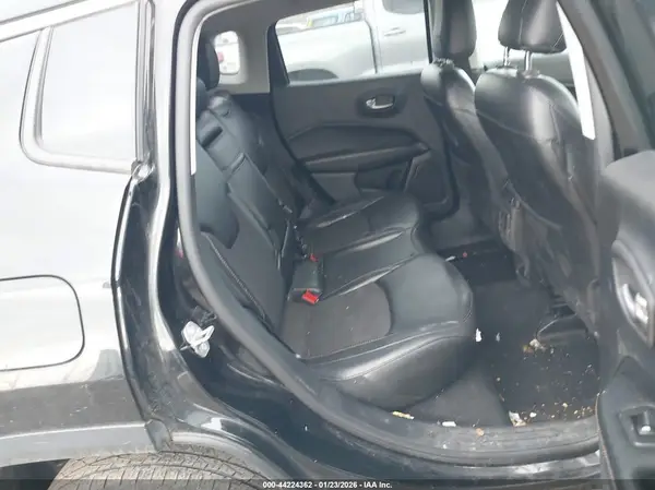 3C4NJDBB4KT595806 2019 JEEP COMPASS - Image 8