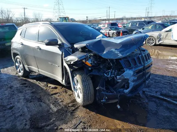 3C4NJDBB4KT597331 2019 JEEP COMPASS - Image 1