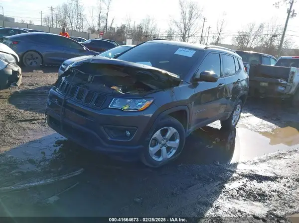 3C4NJDBB4KT597331 2019 JEEP COMPASS - Image 2